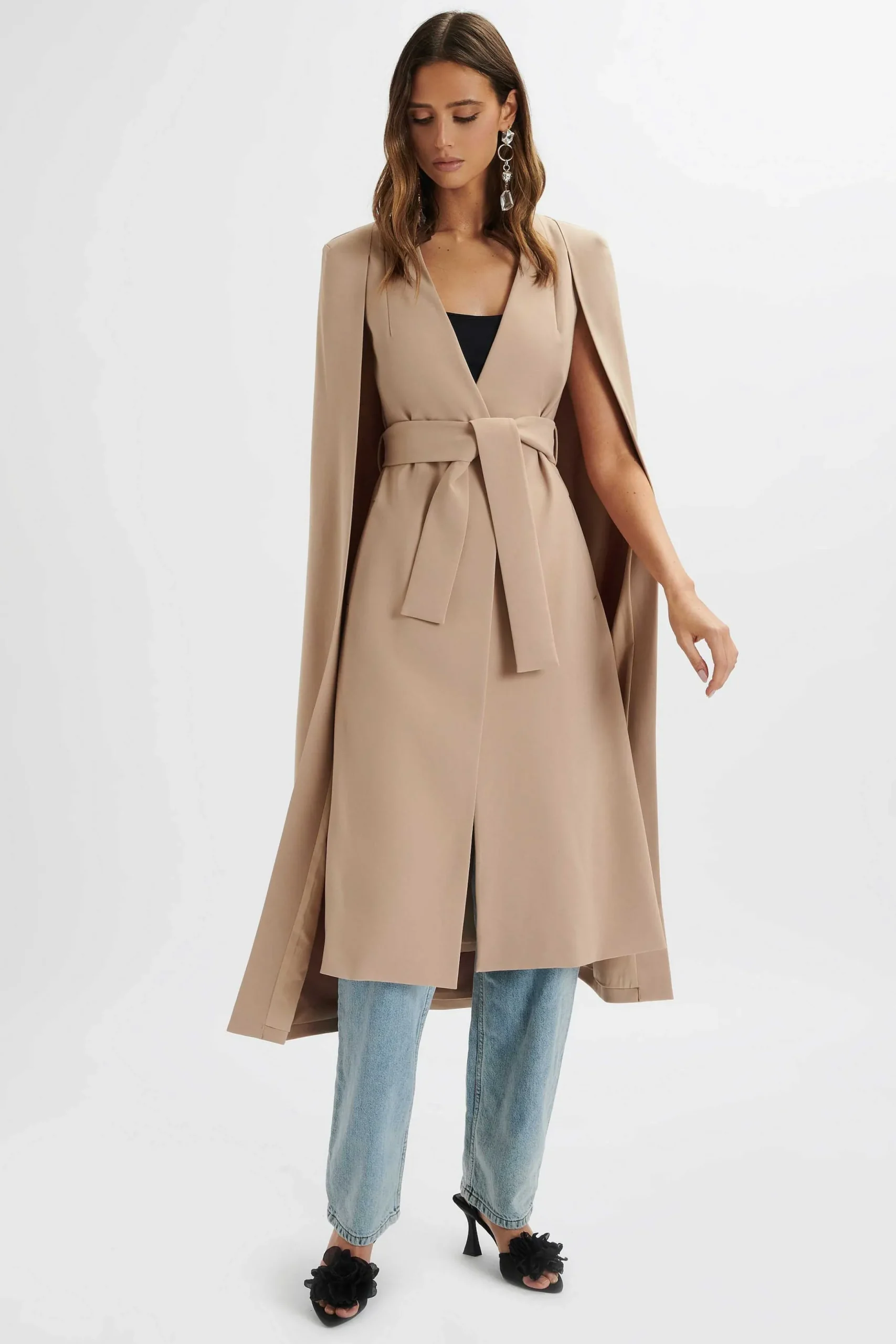 Lavish Alice Suiting<Alexia Longline Belted Cape Blazer In Camel