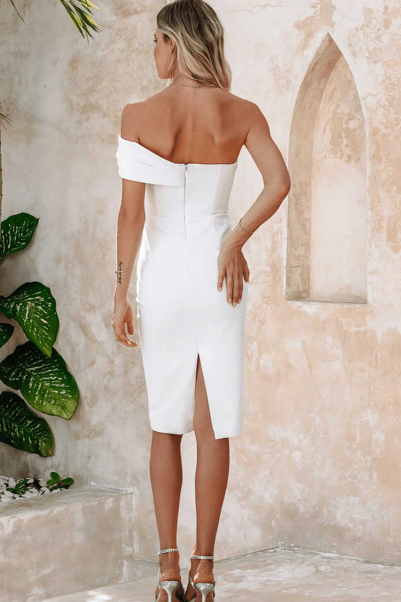 Lavish Alice Wedding Guest<Amora Ponte Bardot Bow Detail Midi Dress In White