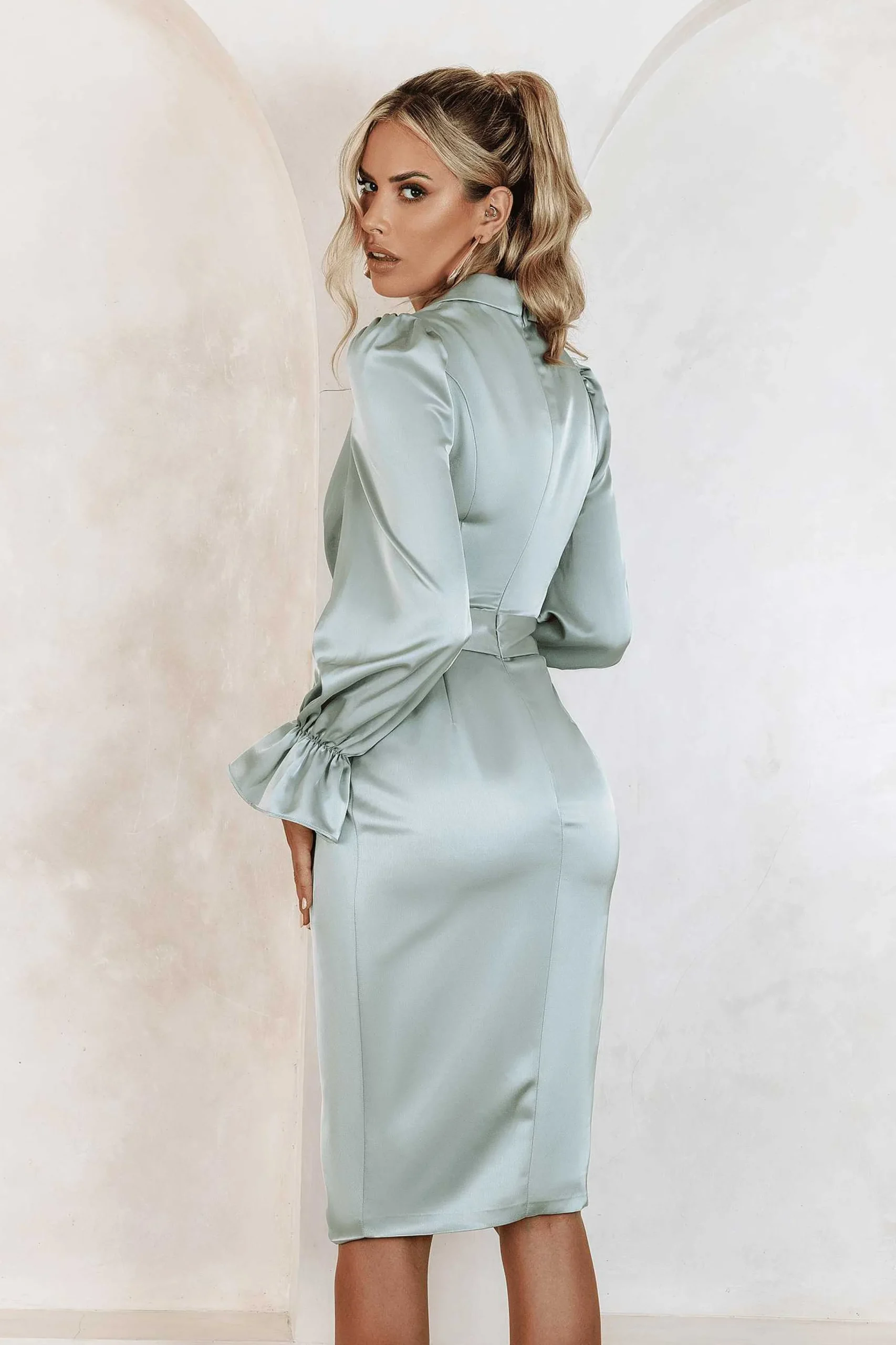 Lavish Alice Dresses<Elise Satin Wrap Shirt Dress In Sage