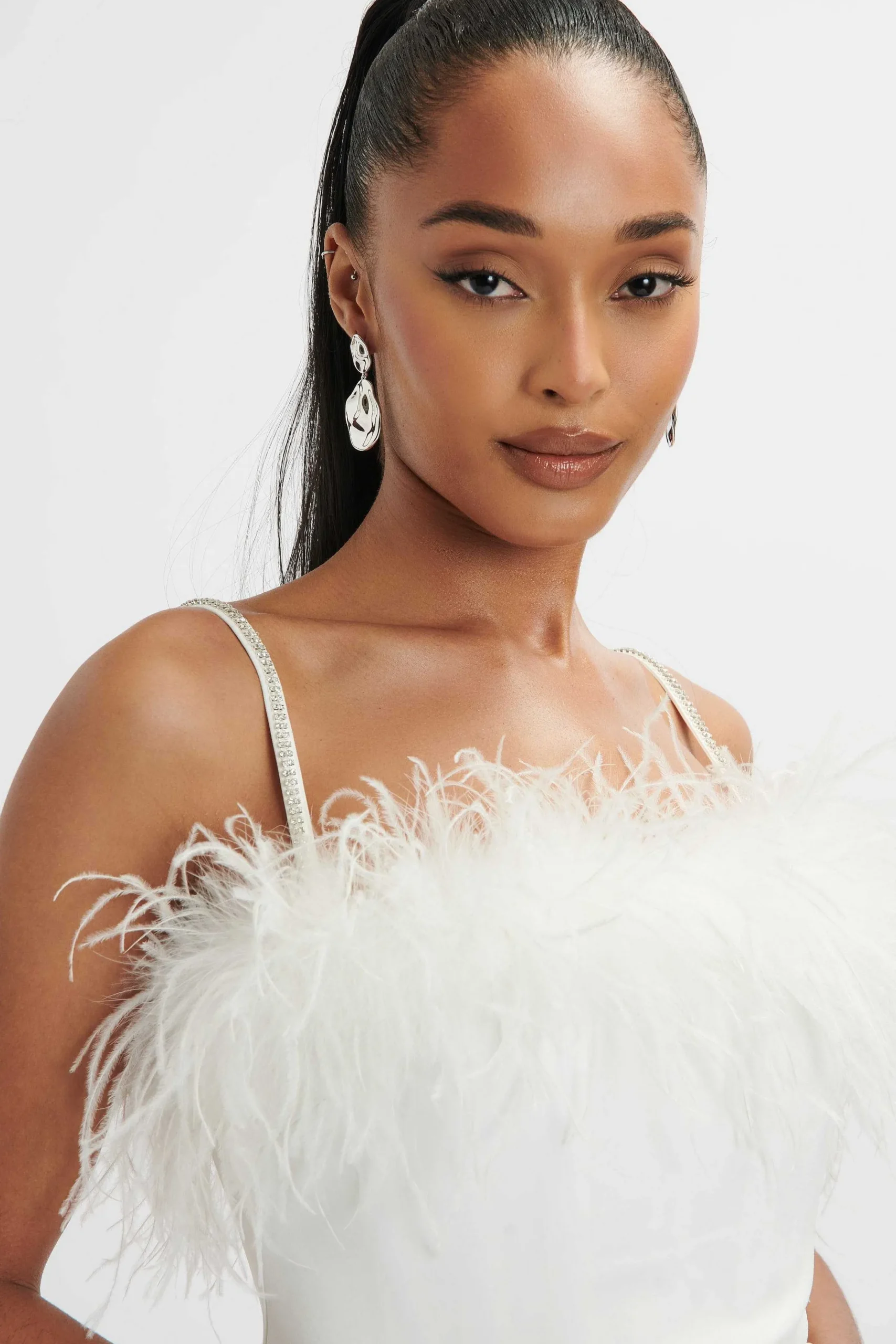 Lavish Alice Dresses<Jessica Feather Bandeau Pleated Midi Dress In White